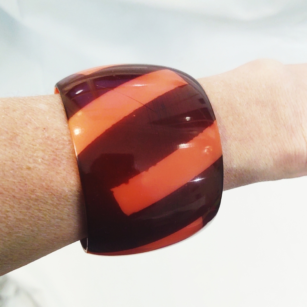 Vintage Mod Oversized Chunky Bangle